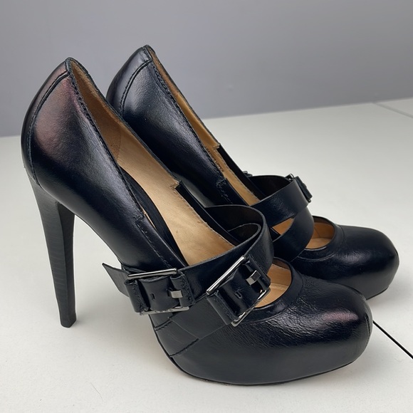 L.A.M.B. Shoes - L.A.M.B. Finsbury Black Leather Designer Heels Size 7M